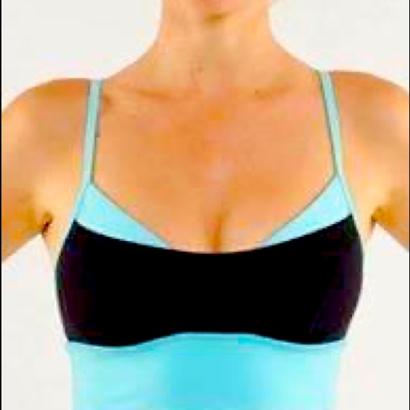 lululemon athletica Tops - Lululemon 105° F Bra. Size 8 Angel Blue/Black